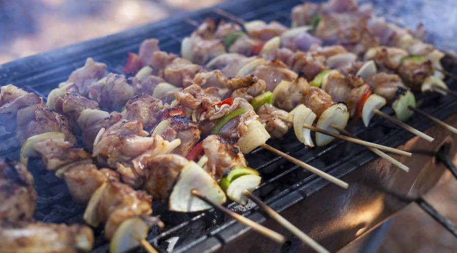Bbq op locatie met kok Bbq op locatie met kok